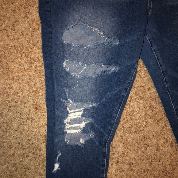 American Eagle Jeans - Picture 2 of 8